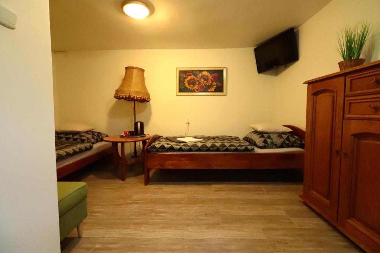 Karczma Pod Jesionem Brdow Exterior foto